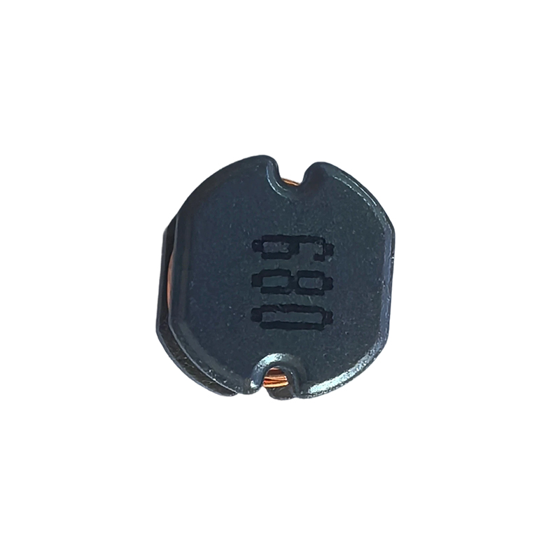 How does the ceramic core material in a CD chip inductor contribute to its high self-resonant frequency performance in RF circuits?